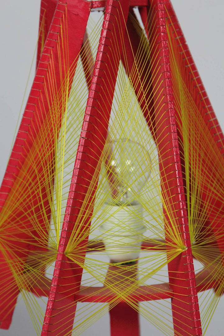 Handgemaakte decoratieve rode lamp - De Tuin Der Kunsten