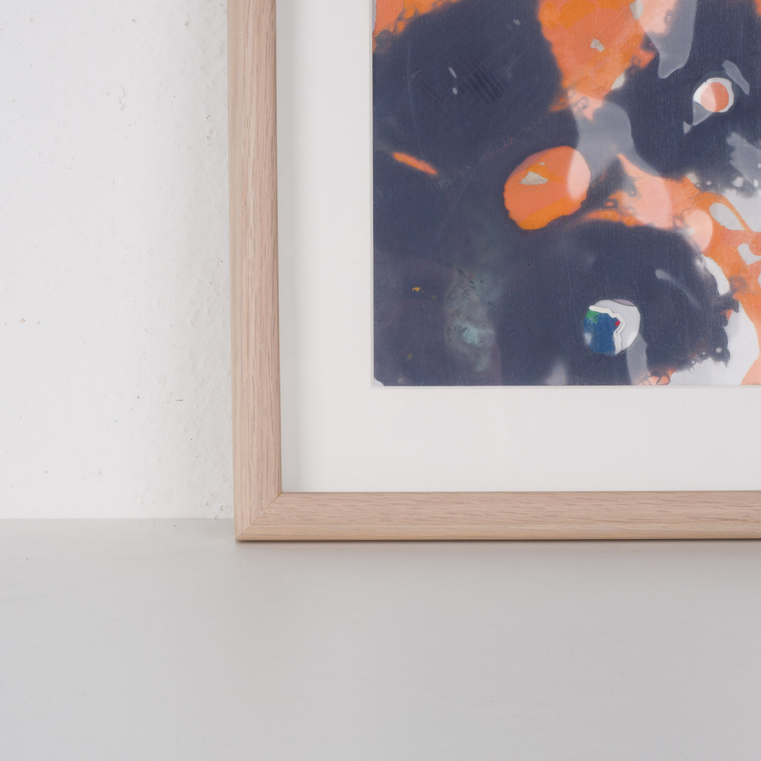 Gelaagde Compositie in Oranje & Indigo – Hilde Deceuninck (2016)