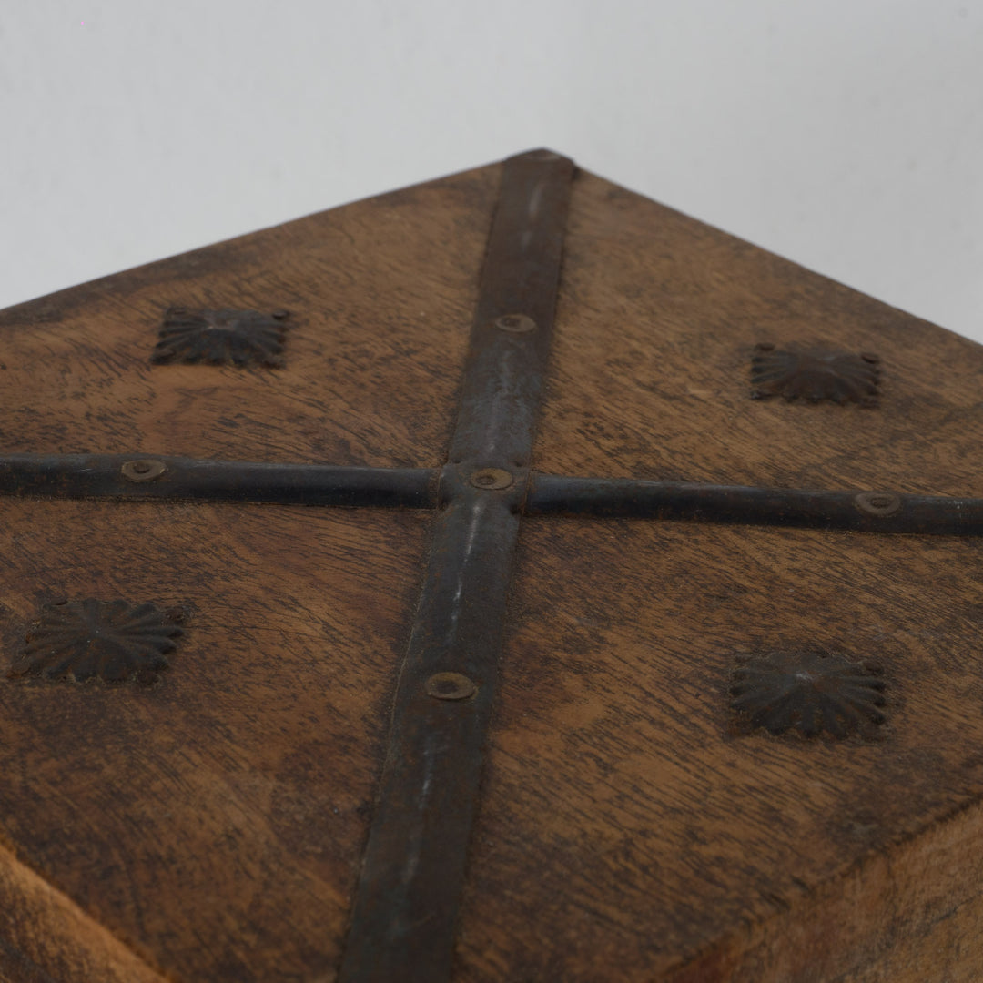 Koloniale kist in Shisham hout – massief & karaktervol – 19,5 x 20 x 20 cm