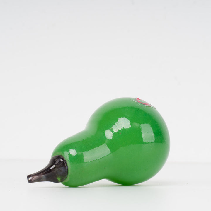 Green glass pear by Artlasi Finland (2)