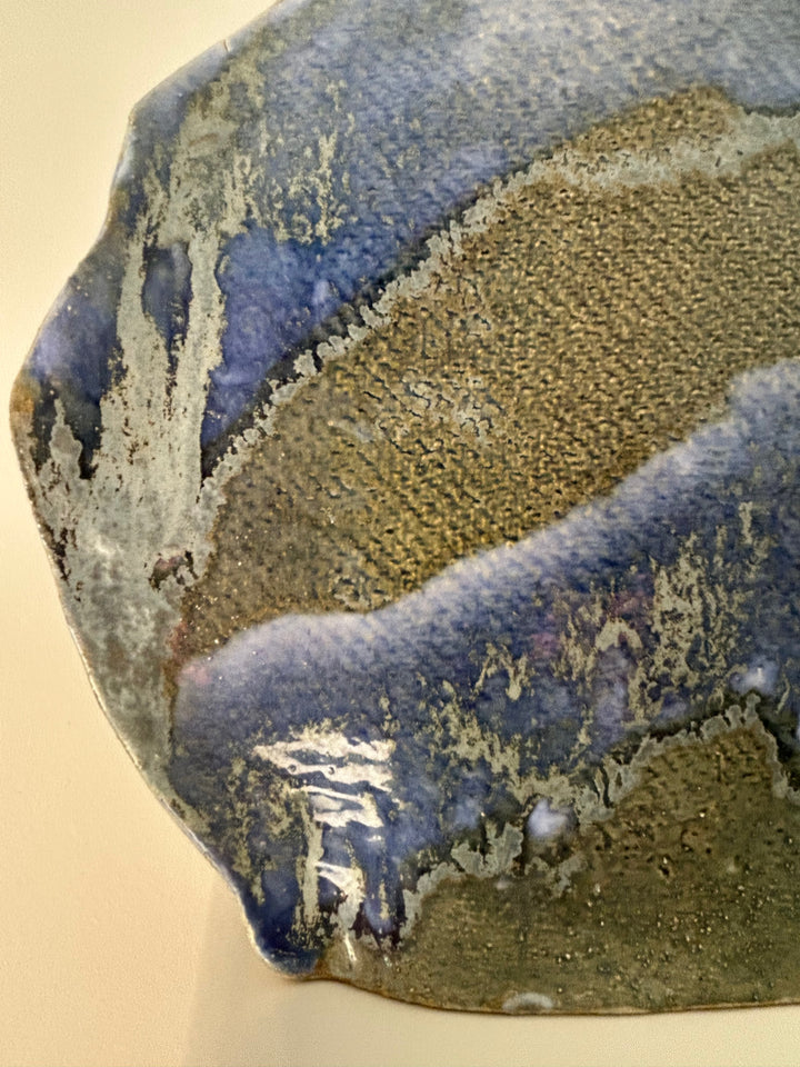 Blauwe Horizon – handgemaakte keramische vaas met een ziel - 30 x 4 x 21 cm