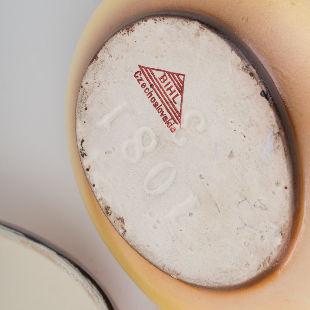 Keramisch dekselpotje BIHL – Tschechoslovakia – 16 x 11 x 10 cm