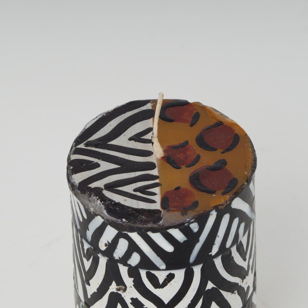 South African Candle with Zebra and Panther Motif – Exotic Atmosphere