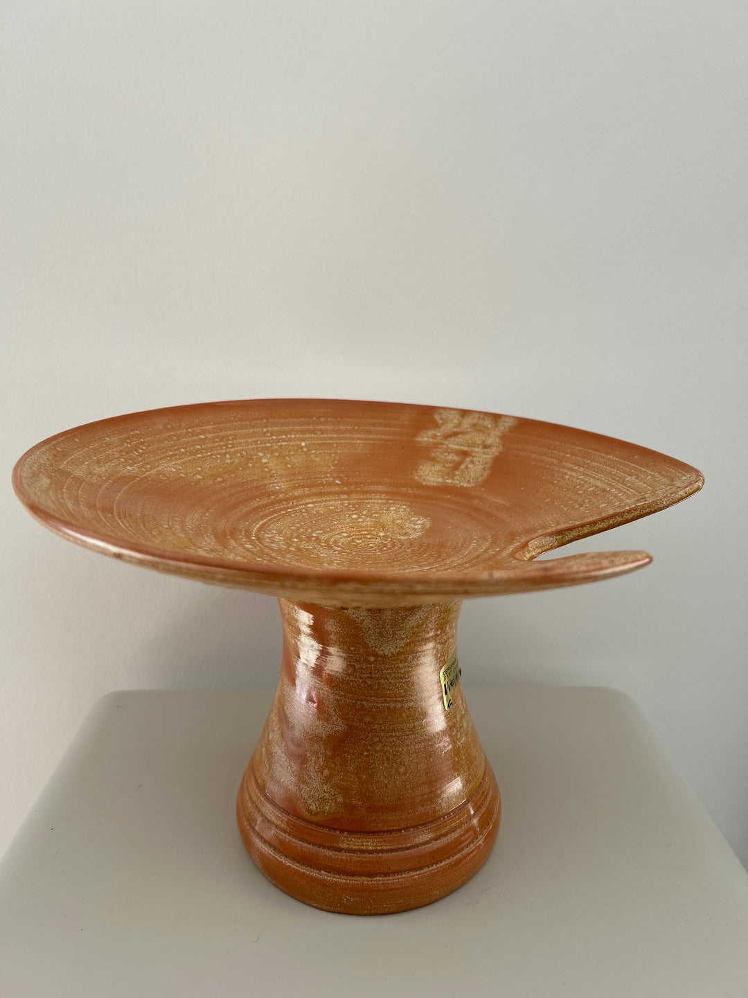 Keramische Tazza “Yves Marian” – Warm Oranje Sculptuur / 23,8 x 23,8 x 15,5 cm