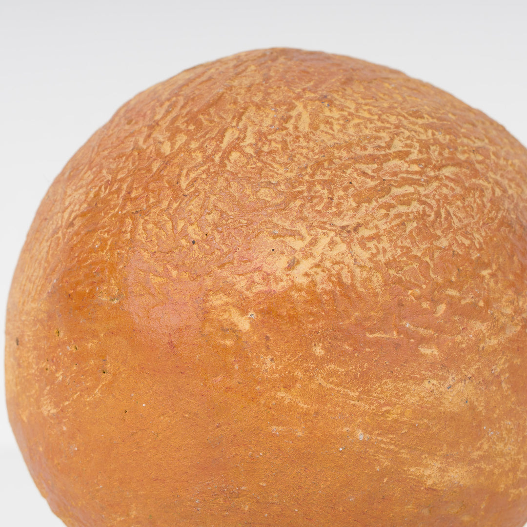 Decoratieve sculptuur van een citrusvrucht – steen of gips – 15 x 12 x 11 cm