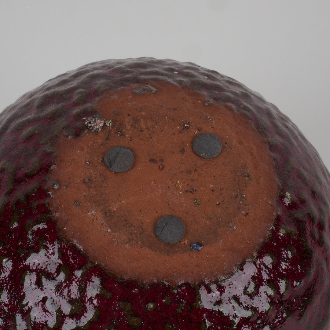 Handmade Ceramic Object in Deep Bordeaux – Sculptural Eye-catcher