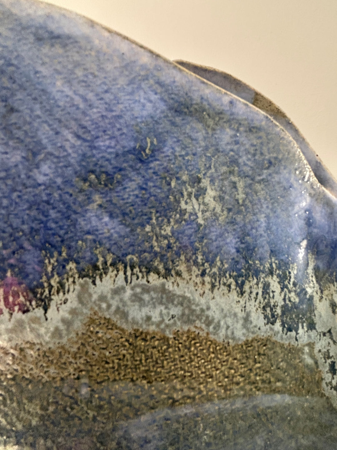 Blauwe Horizon – handgemaakte keramische vaas met een ziel - 30 x 4 x 21 cm