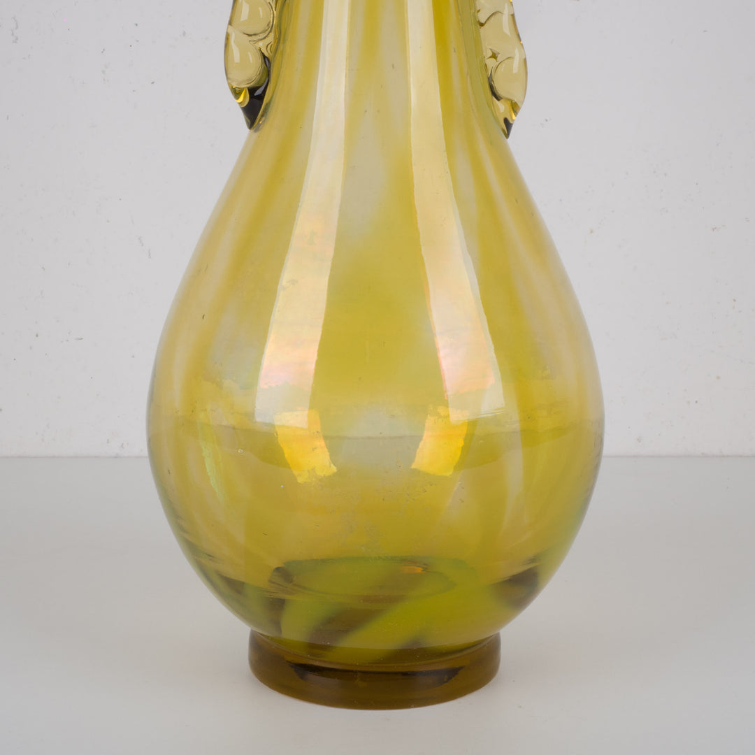 Vintage okergele vaas met vleugels – Groot en karaktervol