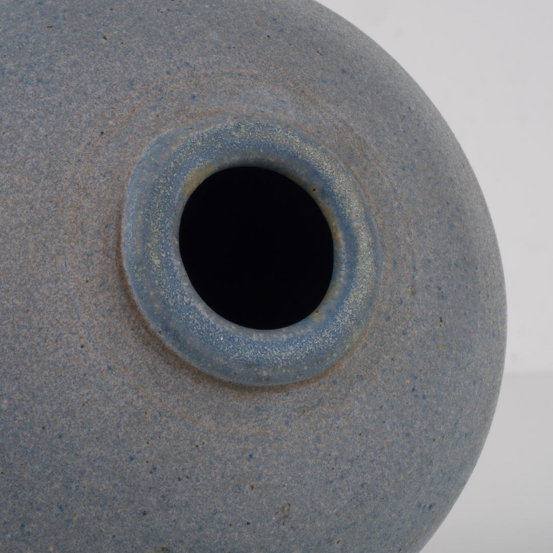 Small light blue ceramic vase – Japanese style – 12×12×11 cm