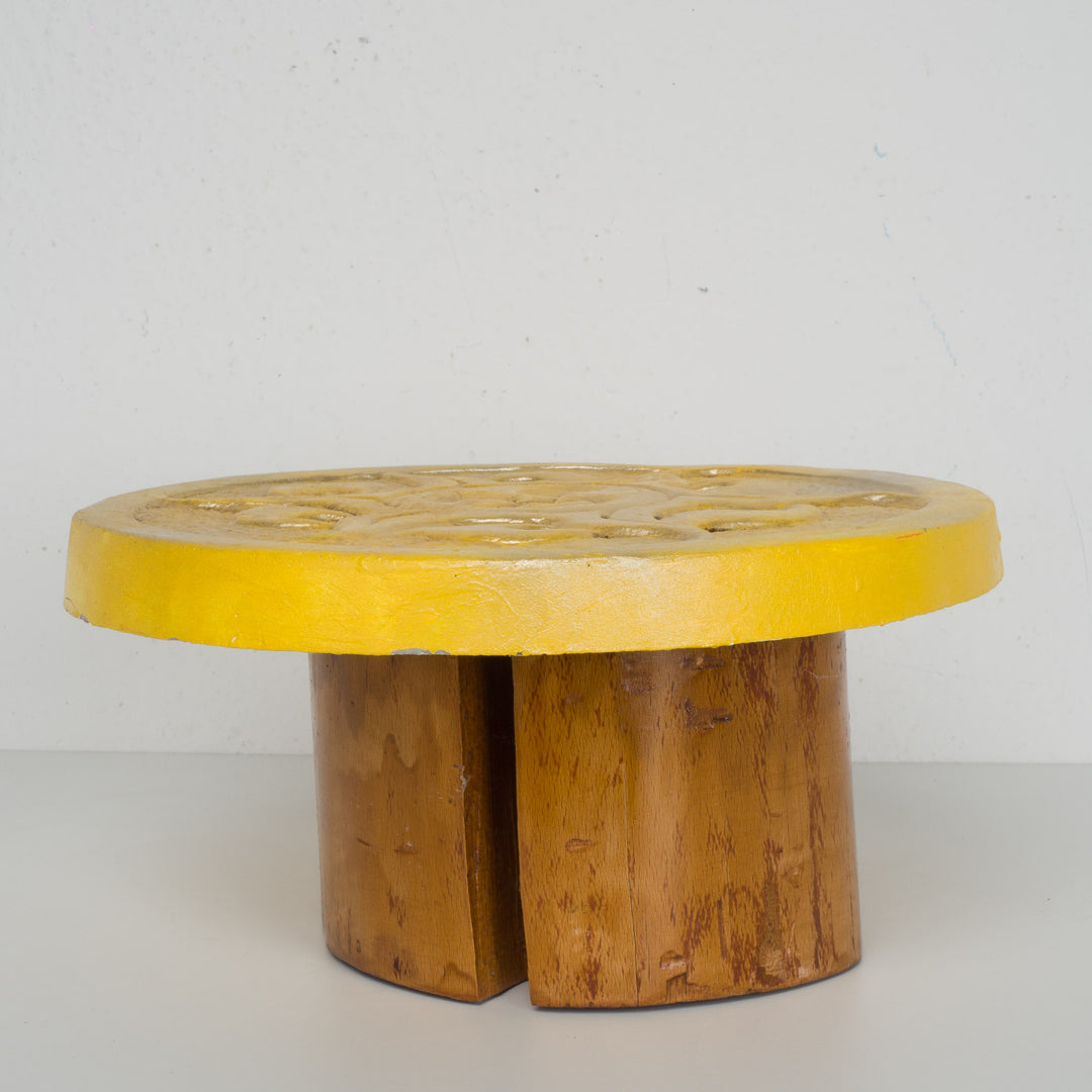 Kunstbeeld ‘Gele Zon op Houten Stam’ – 29x28,5x13,5 cm