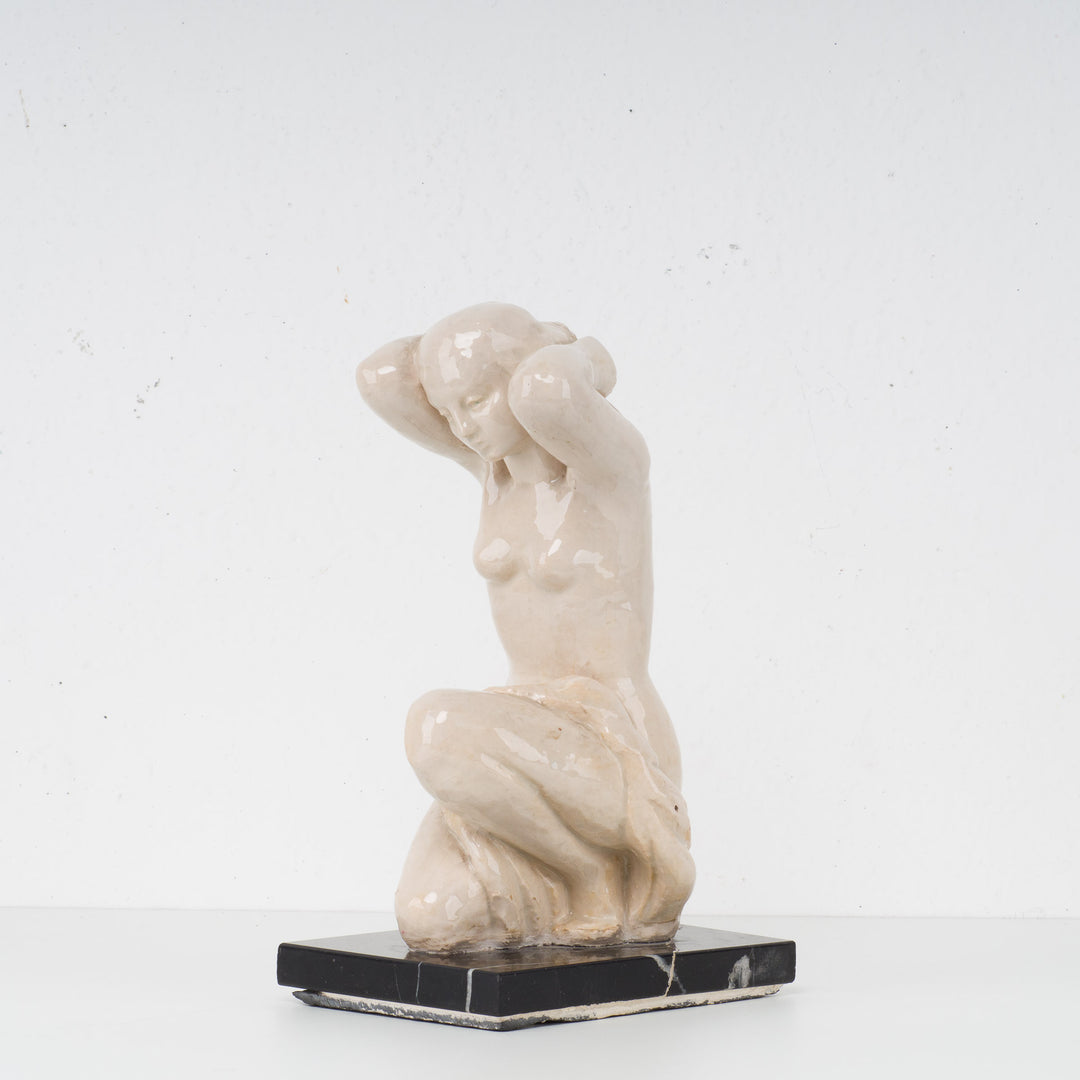 Beautiful image of a female nude by artist Faildon