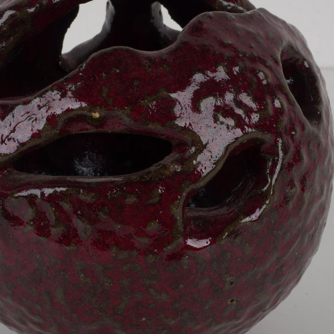 Handmade Ceramic Object in Deep Bordeaux – Sculptural Eye-catcher