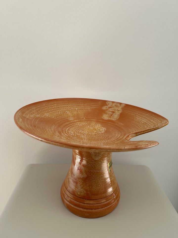 Keramische Tazza “Yves Marian” – Warm Oranje Sculptuur / 23,8 x 23,8 x 15,5 cm