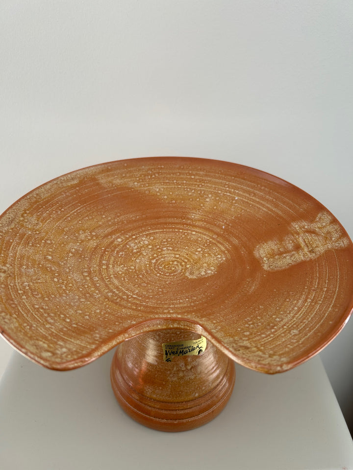 Keramische Tazza “Yves Marian” – Warm Oranje Sculptuur / 23,8 x 23,8 x 15,5 cm