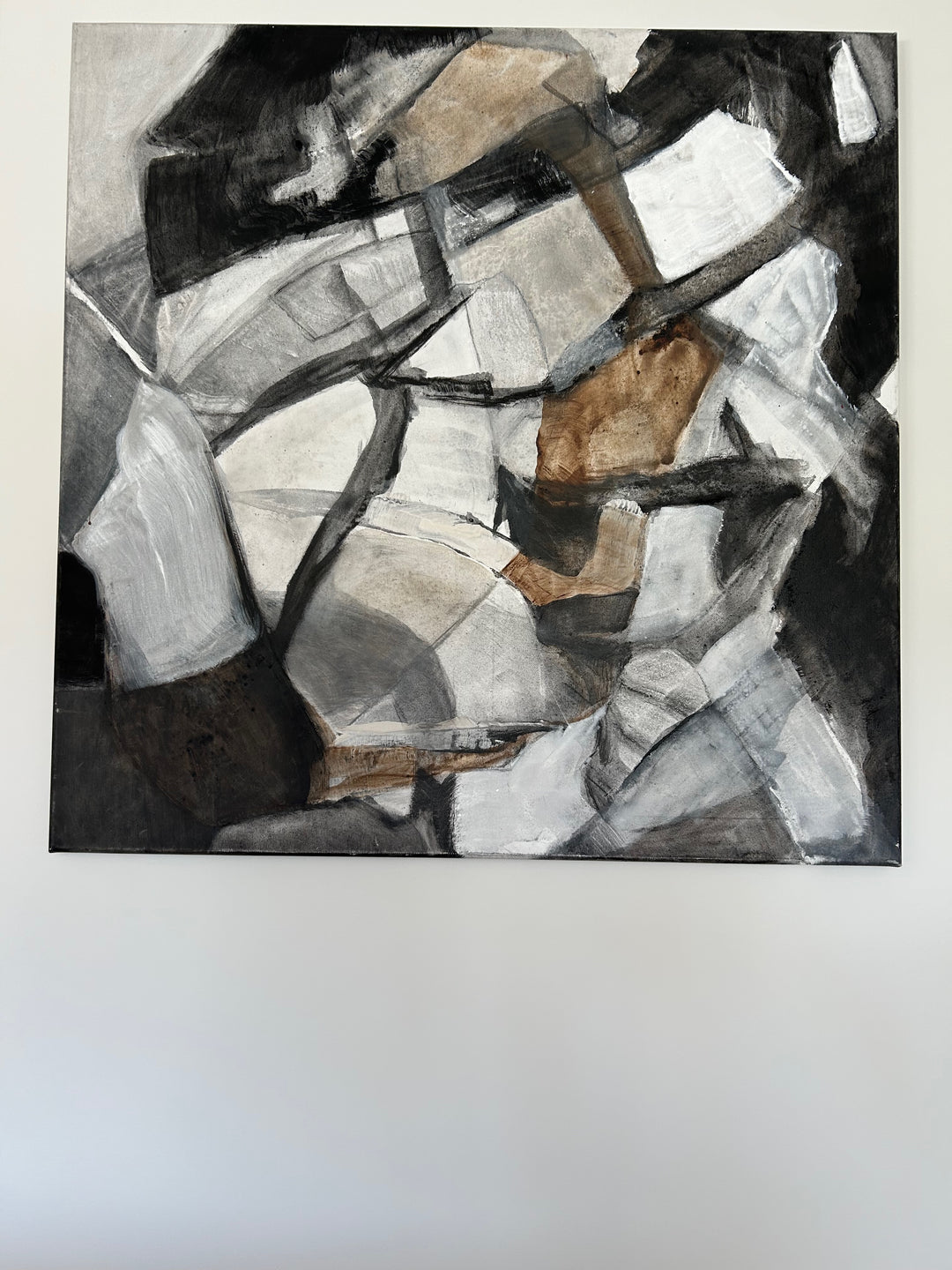 Stilte in Fragment – Abstract schilderij met aardse schakeringen - 80 x 80 x 2 cm