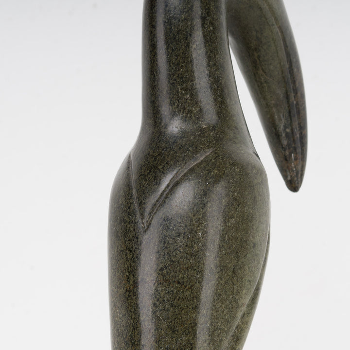 Pelican Figure in Serpentine Stone – Attributed to the Inuit Culture of the Northwest Coast (1950-1970)