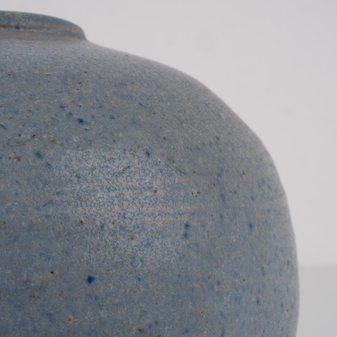 Small light blue ceramic vase – Japanese style – 12×12×11 cm