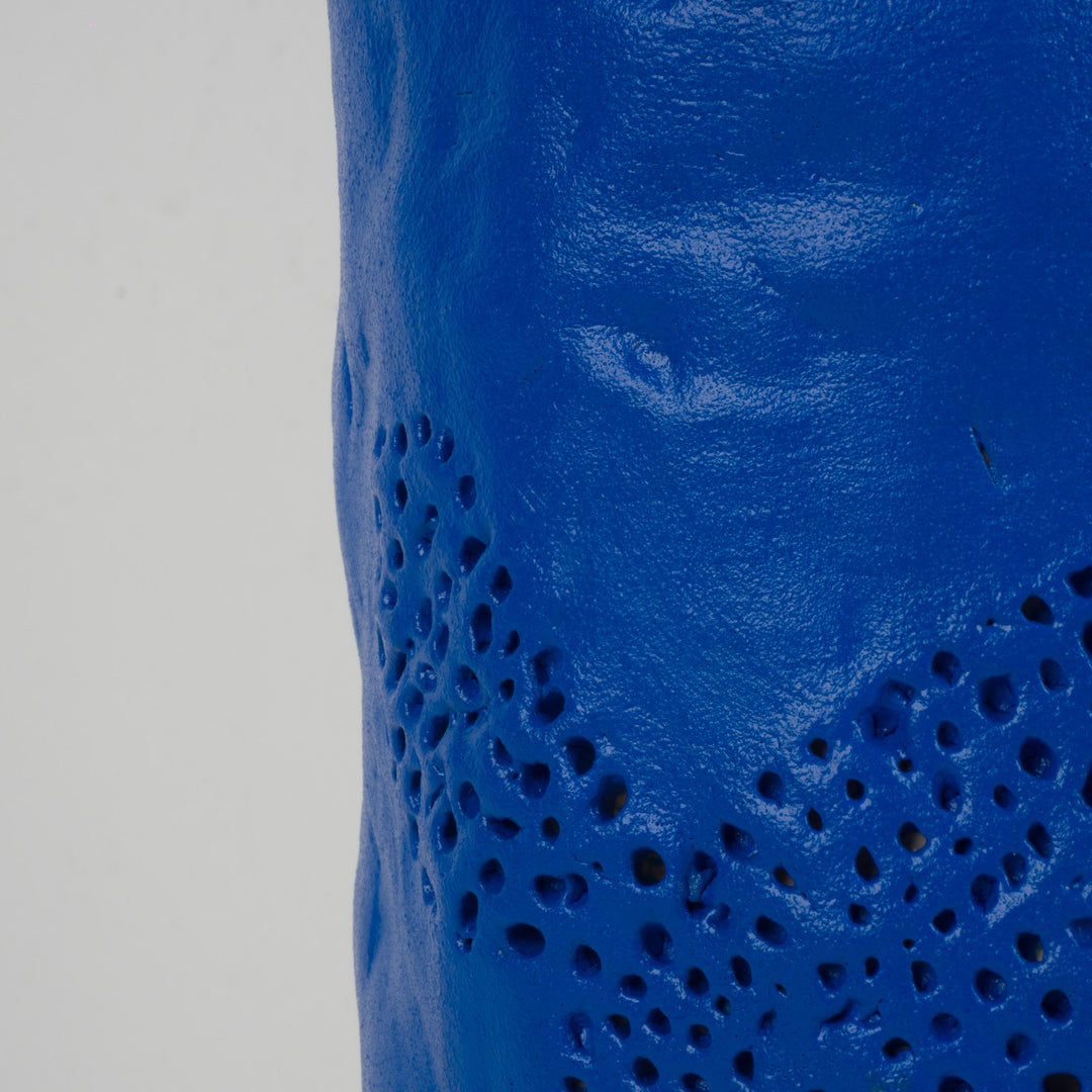 Karla Vanacker – handgemaakte koningsblauwe keramische vaas