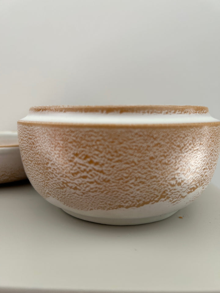 Handgemaakt keramisch dekselpotje in wit & zandkleur – Gesigneerd 1 B14 - 12x12x9cm