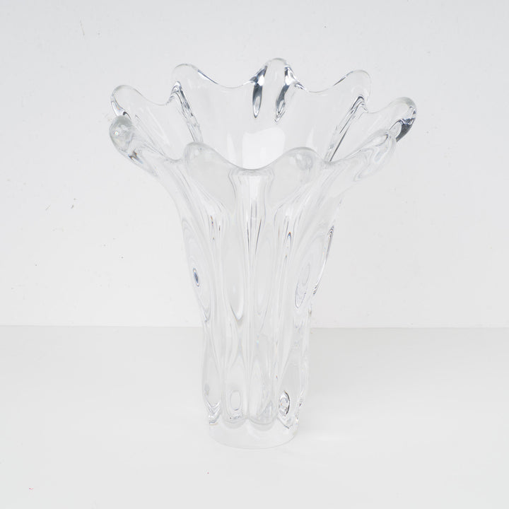 Large crystal vase in petal shape