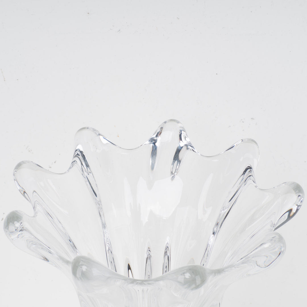 Large crystal vase in petal shape