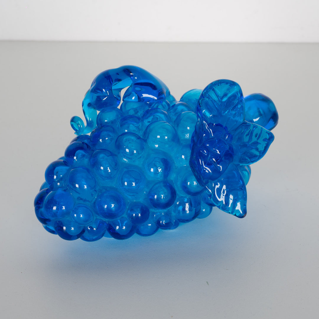 Vintage glazen druiventros – sculpturaal design in helder blauw (15 x 8,5 x 10,5 cm)