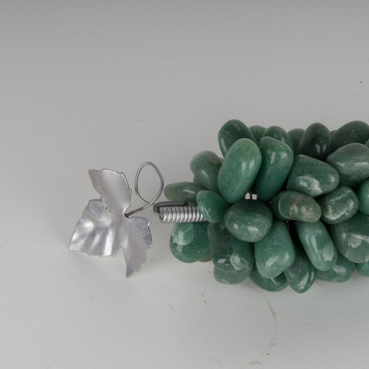 Vintage druiventros in groene steen met metalen blad – 14,5 x 14,5 x 5 cm