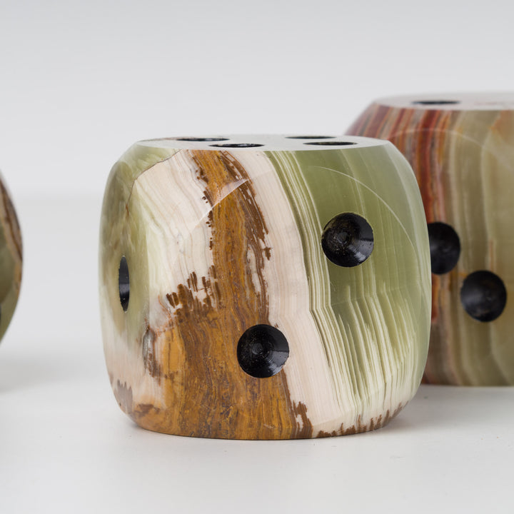 Beautiful Set of 3 Dice in Onyx – Timeless Elegance