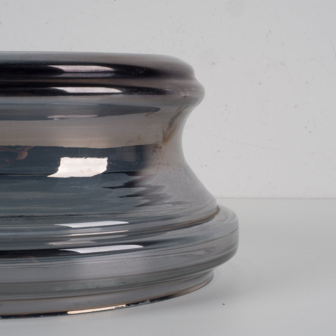 Round gray bowl in mirrored glass – 23x23x10.5 cm