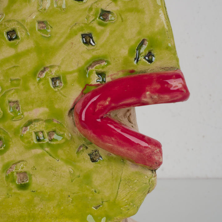 Ludiek geometrisch keramisch beeld – Gezichten in lichtblauw en groentinten