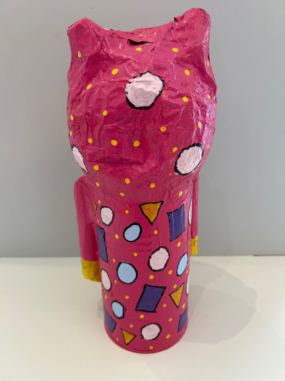 ✨ Unieke Roze Papier-maché Kat – Handgemaakt & Kleurrijk ✨