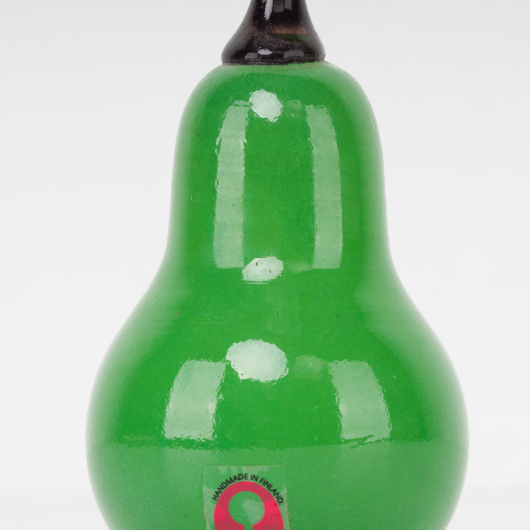 Green glass pear by Artlasi Finland (2)