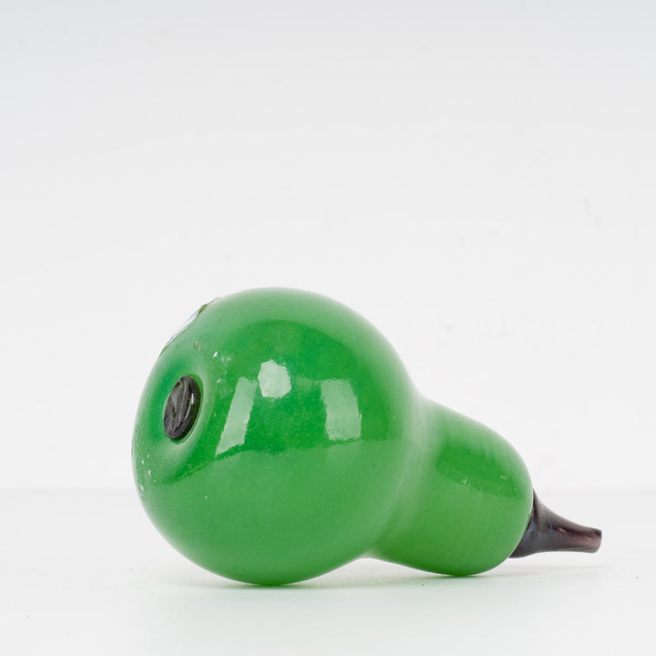 Green glass pear by Artlasi Finland (2)