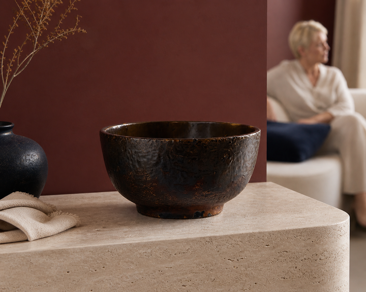 Bruin geglazuurde RAKU schaal – authentieke keramiek met karakter (25x25x12 cm)