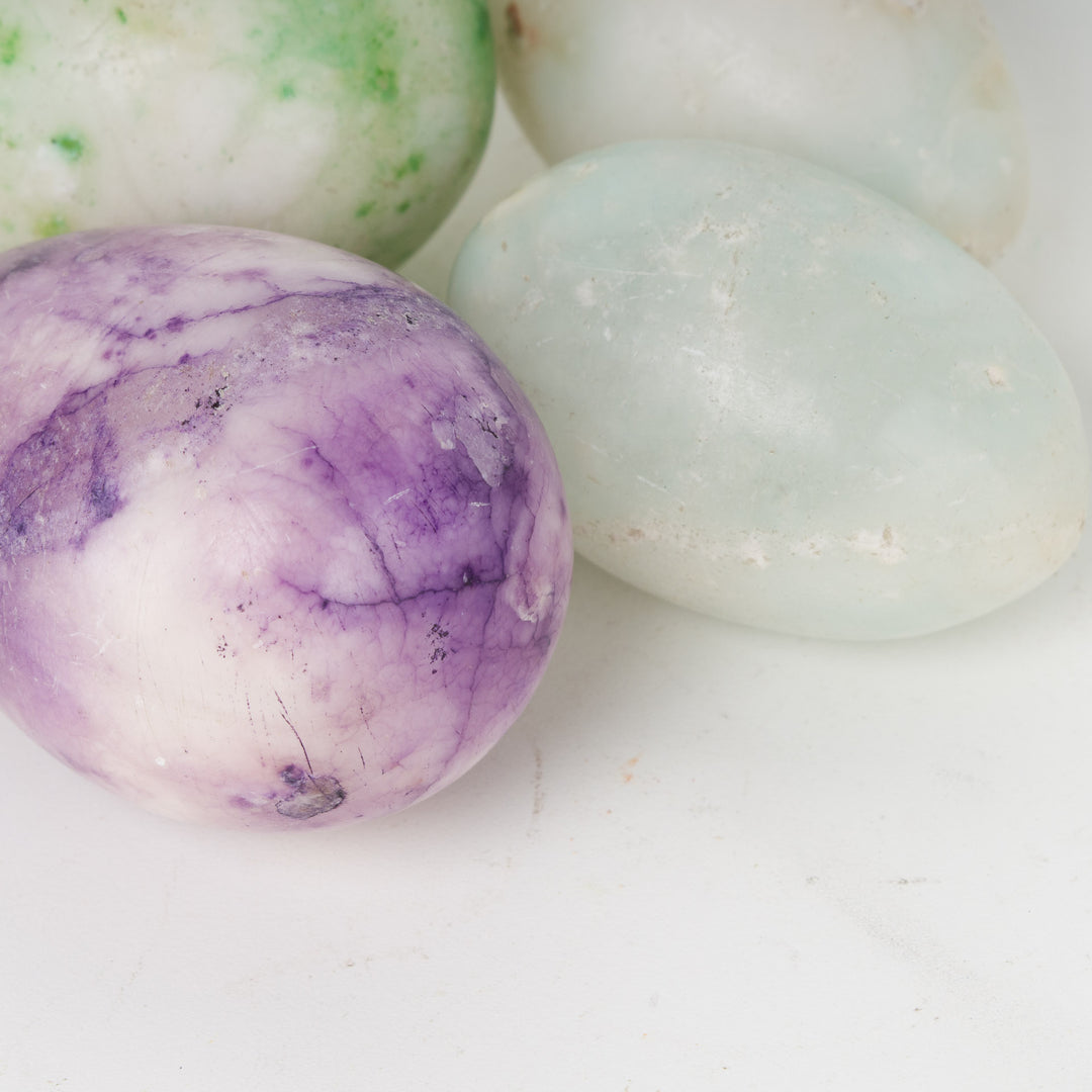 Set of 5 marble eggs – a playful and decorative addition!