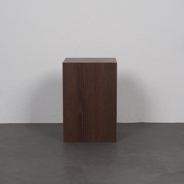 Small wooden base in brown laminate