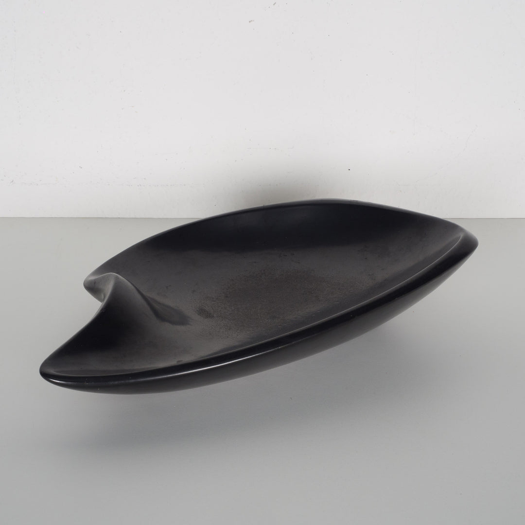 Vintage matte zwarte organische schaal – tijdloos en stijlvol / 39,5 x 25 x 8,5 cm