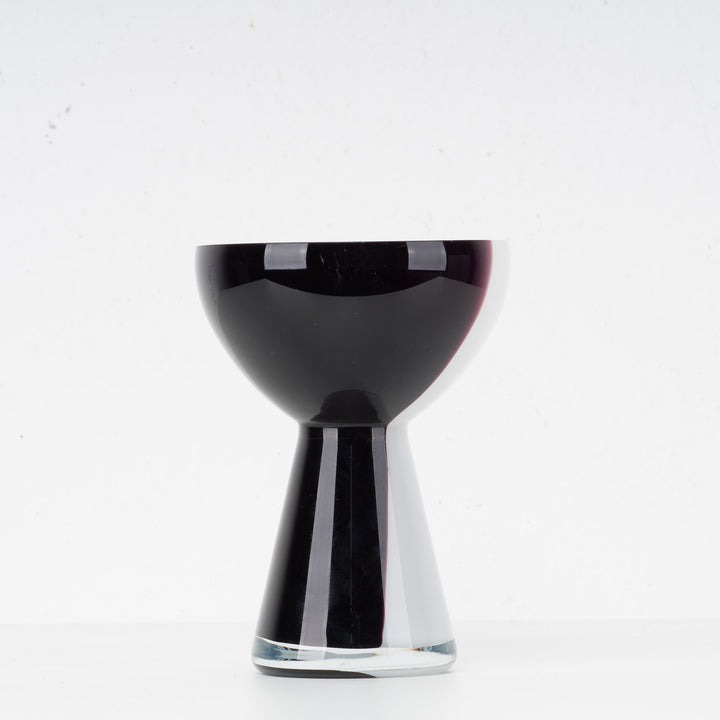 Modern conical vase in 2 colours