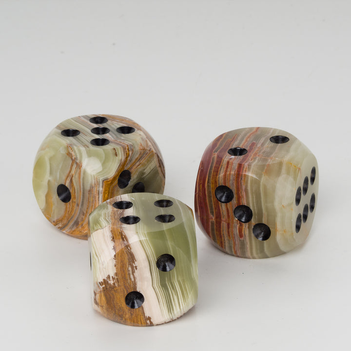 Beautiful Set of 3 Dice in Onyx – Timeless Elegance