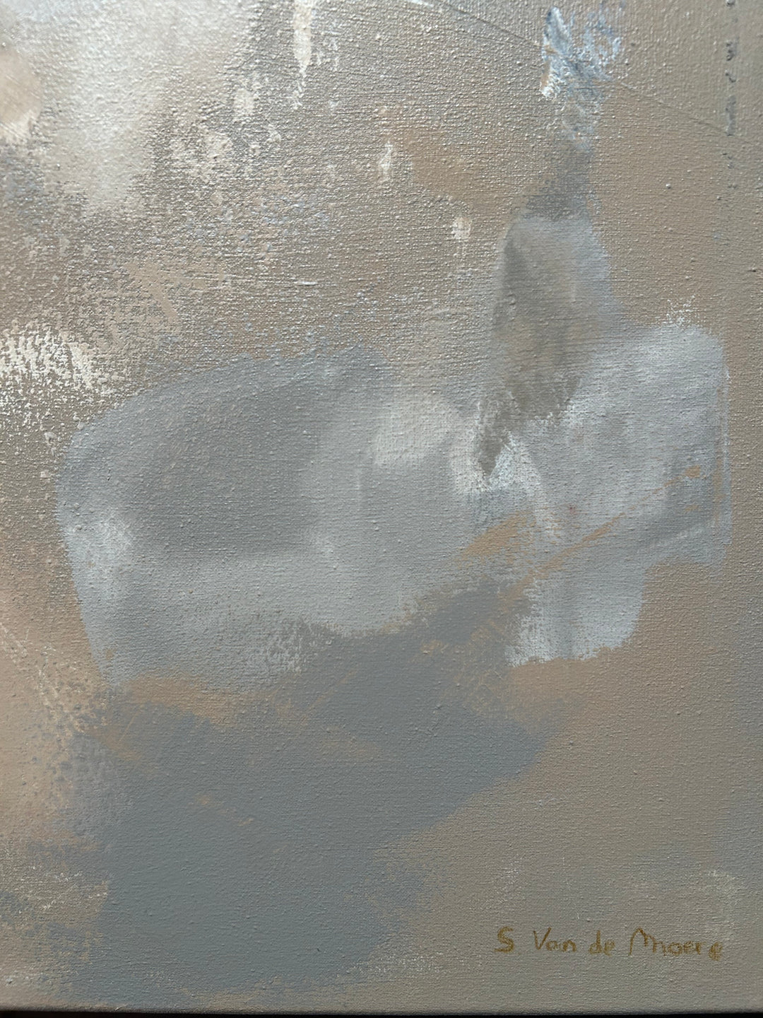 Schilderij Atelier S – 120 × 120 × 4 cm | Hedendaagse figuratieve kunst met abstracte achtergrond