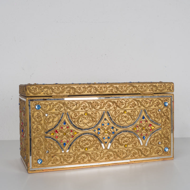 Eastern rectangular box – Brass, inlaid with stones and mirrors