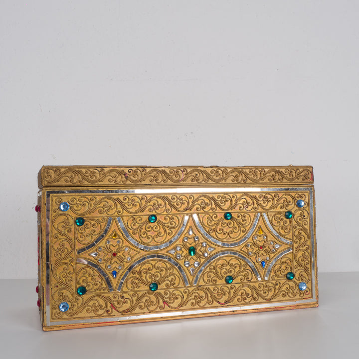 Eastern rectangular box – Brass, inlaid with stones and mirrors