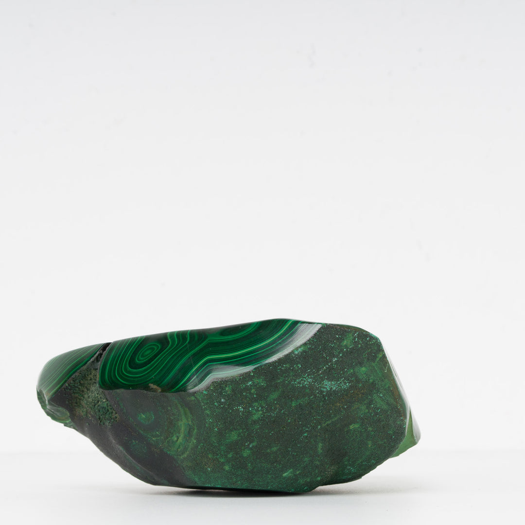 Beautiful 3-sided bowl in malachite