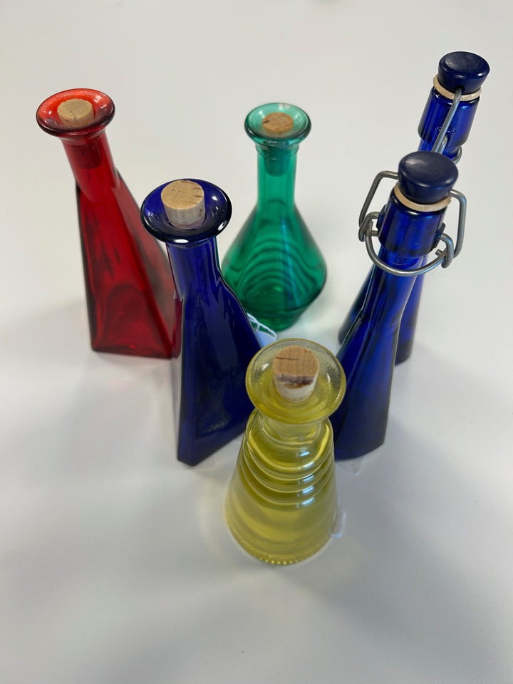 Set of 6 Colorful Bottles – Red, Blue, Green and Yellow (90s)