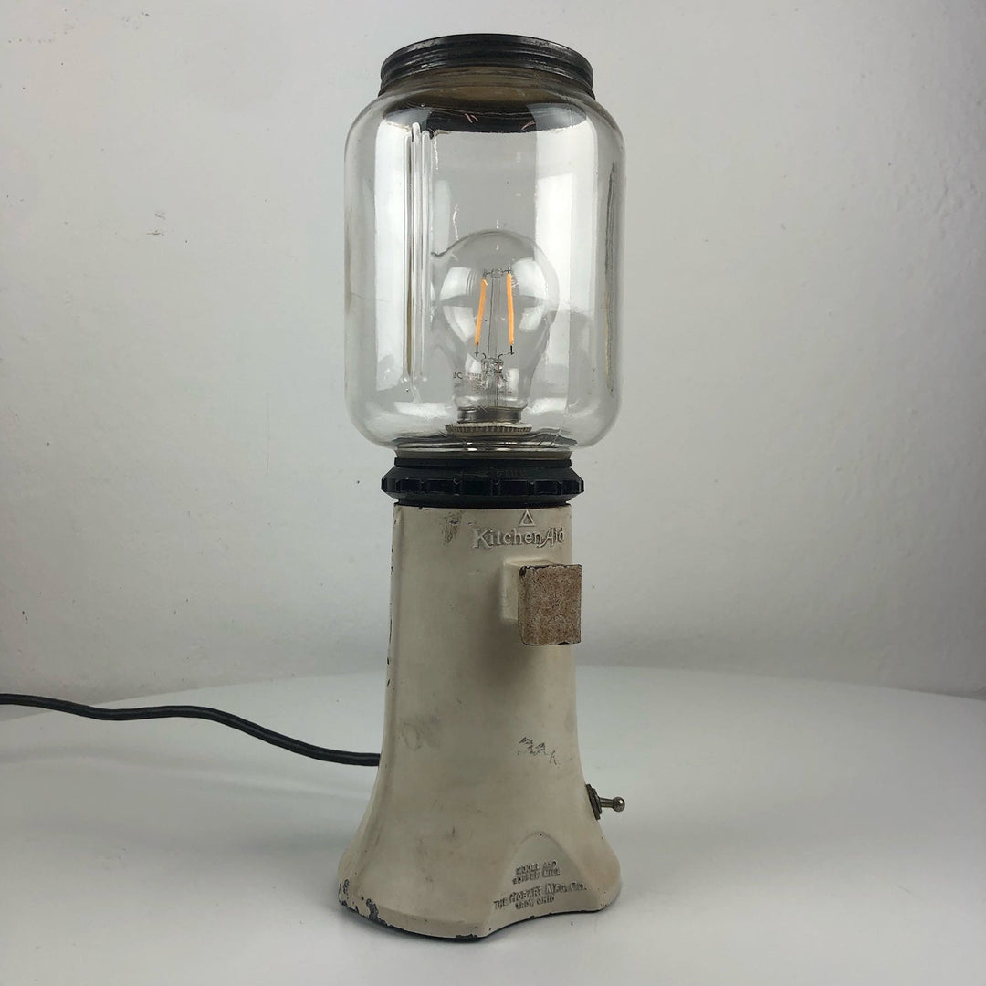 Vintage lamp van een koffiemolen van Kitchen Aid - De Tuin Der Kunsten